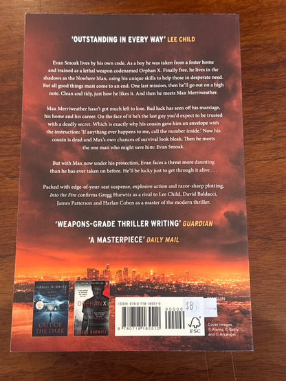 Into the fire. Gregg Hurwitz. 2020.