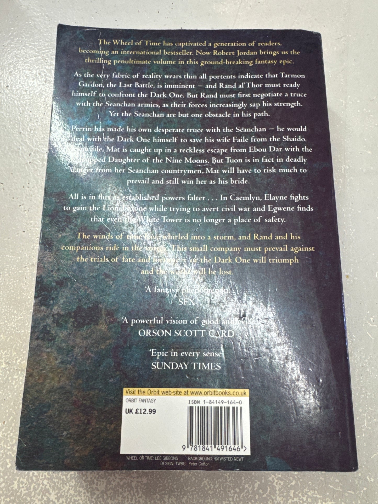 Knife of Dreams. Robert Jordan. 2005.