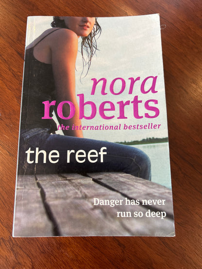 Reef. Nora Roberts. 2009.