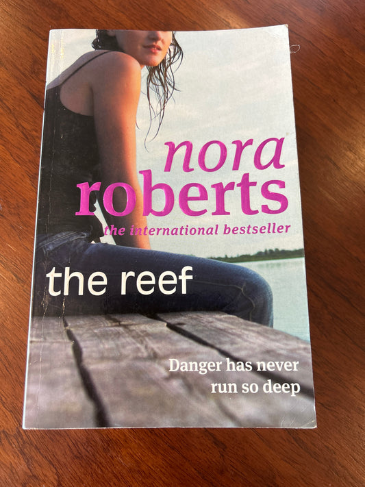 Reef. Nora Roberts. 2009.
