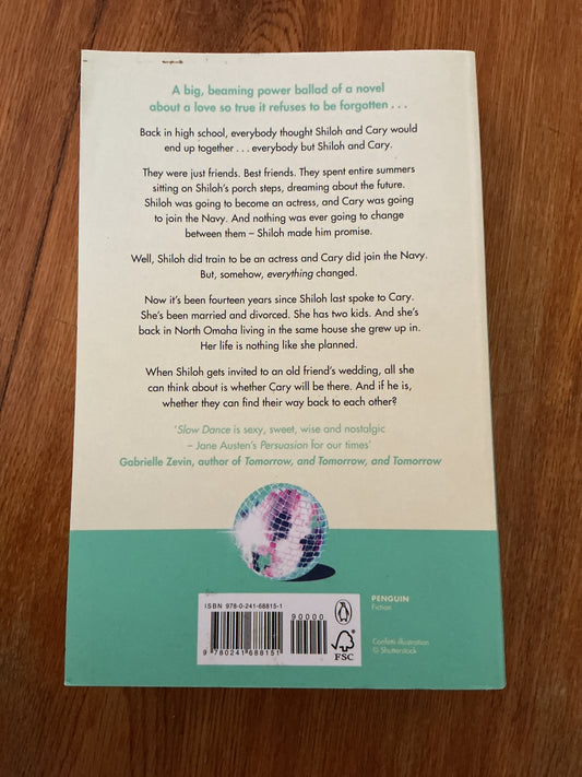 Slow dance. Rainbow Rowell. 2024.