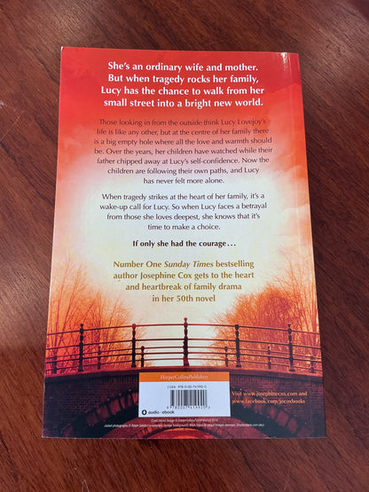 Runaway woman. Josephine Cox. 2014.