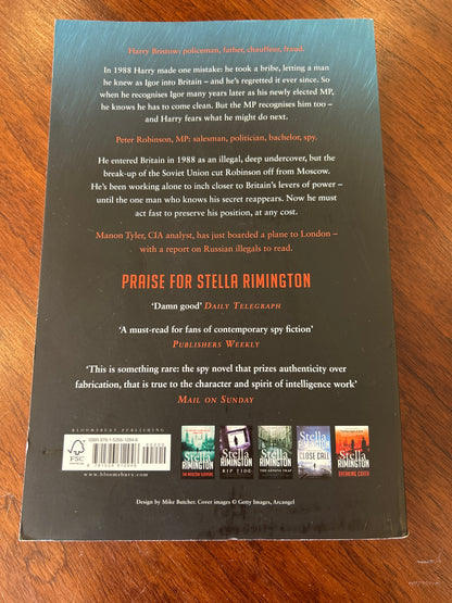 Devil’s bargain. Stella Rimington. 2022.