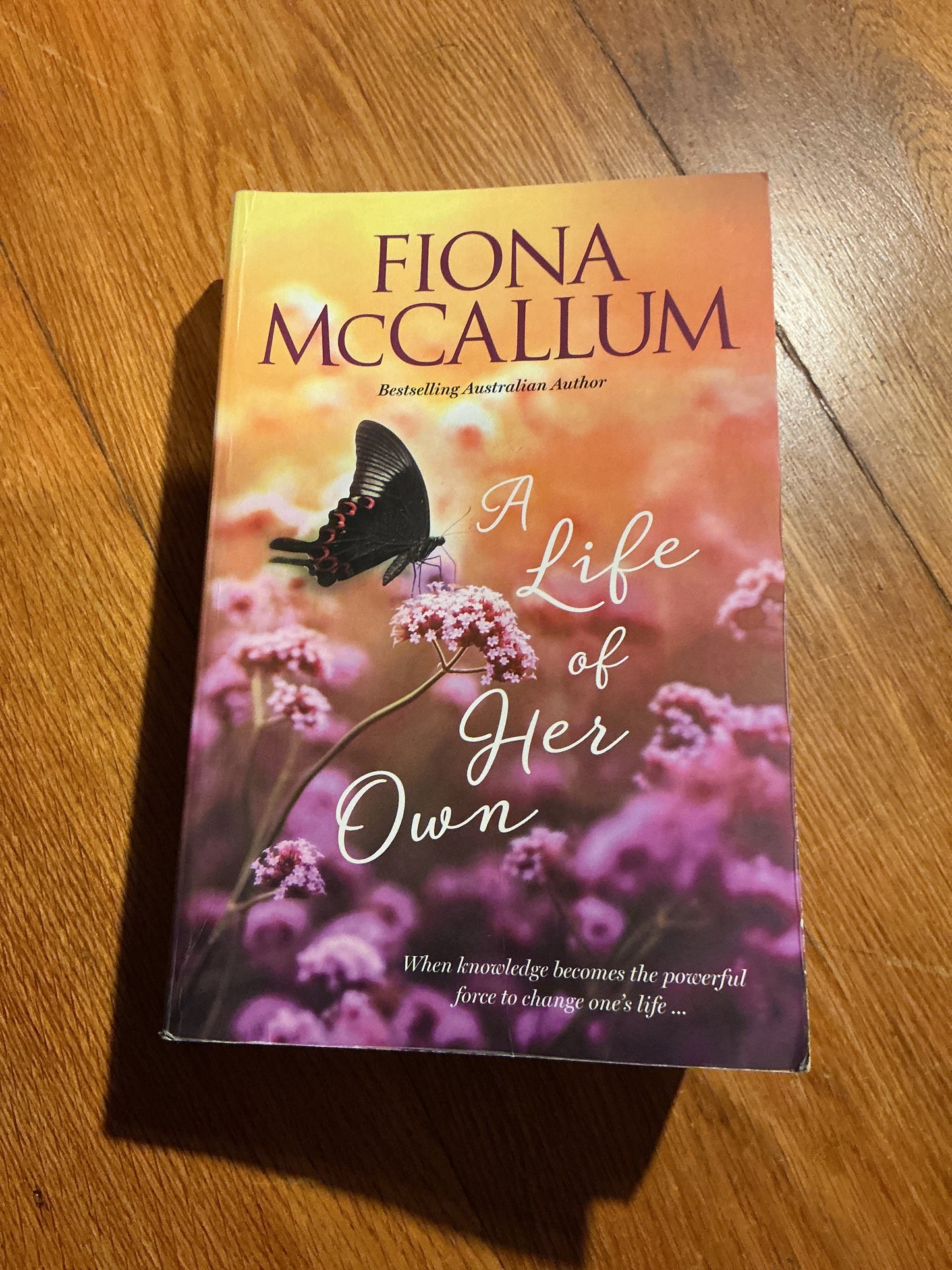 Life of her own. Fiona McCallum. 2020.