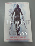 Throne of glass. Sarah J. Maas. 2012.