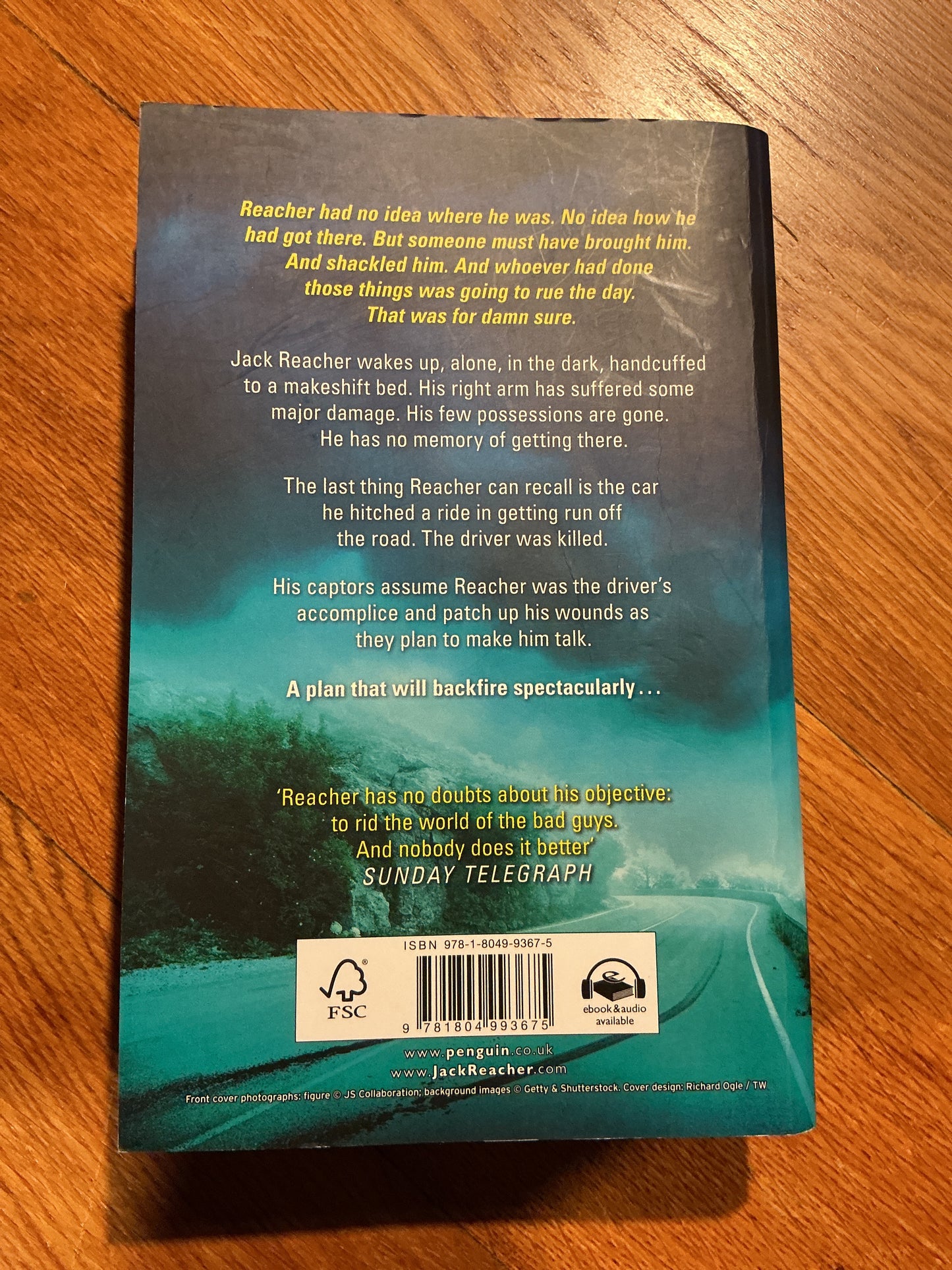 In too deep. Lee Child. 2025.