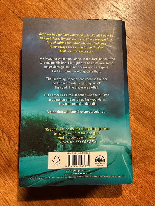 In too deep. Lee Child. 2025.
