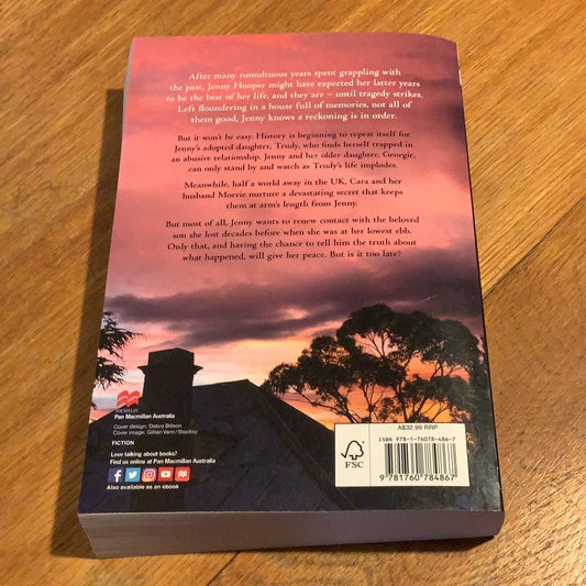 Trails in the dust. Joy Dettman. 2019.