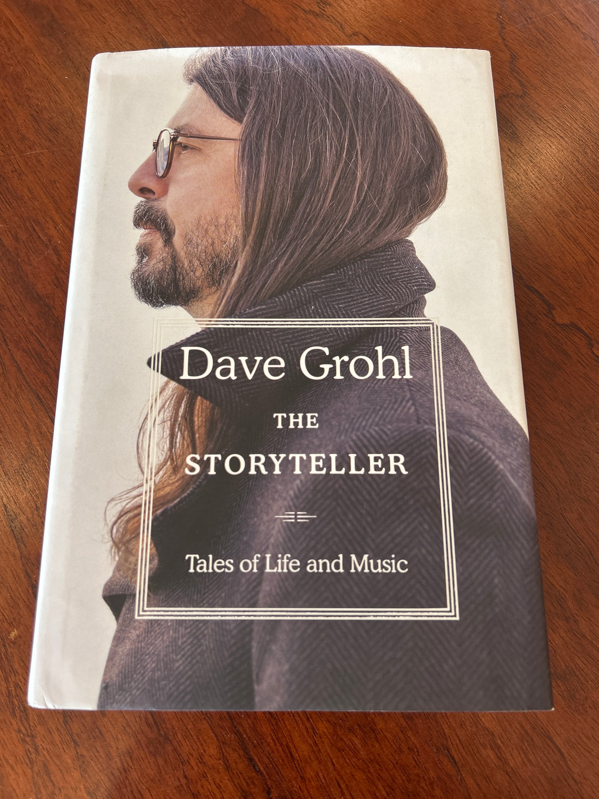 The Storyteller: tales of life and music. Dave Grohl. 2021.
