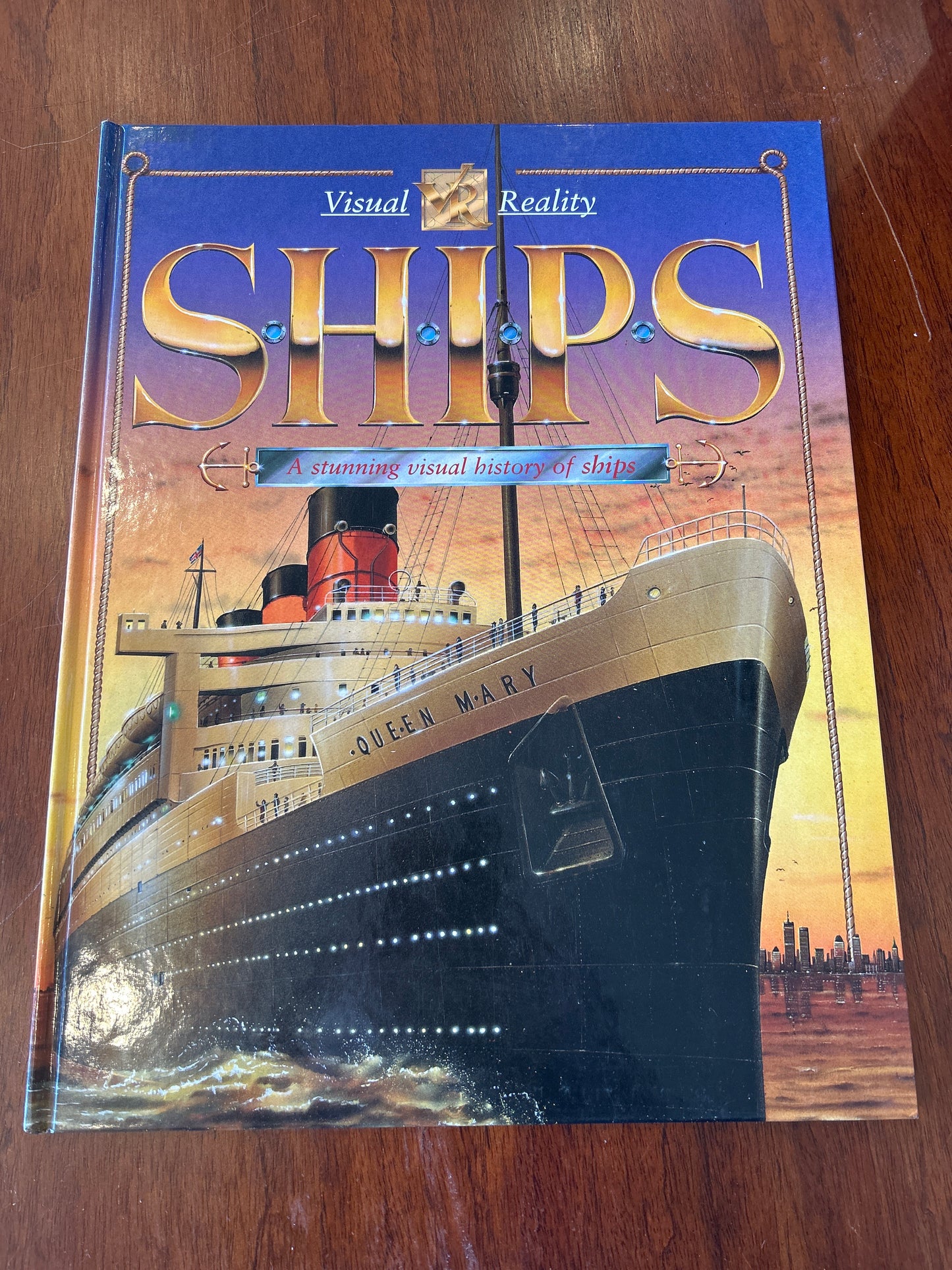 Ships: a stunning visual history of ships. Richard Humble. 1995.