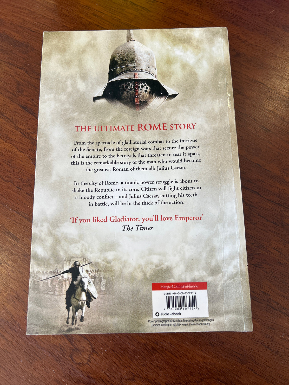 Emperor: gates of Rome. Conn Iggulden. 2011.