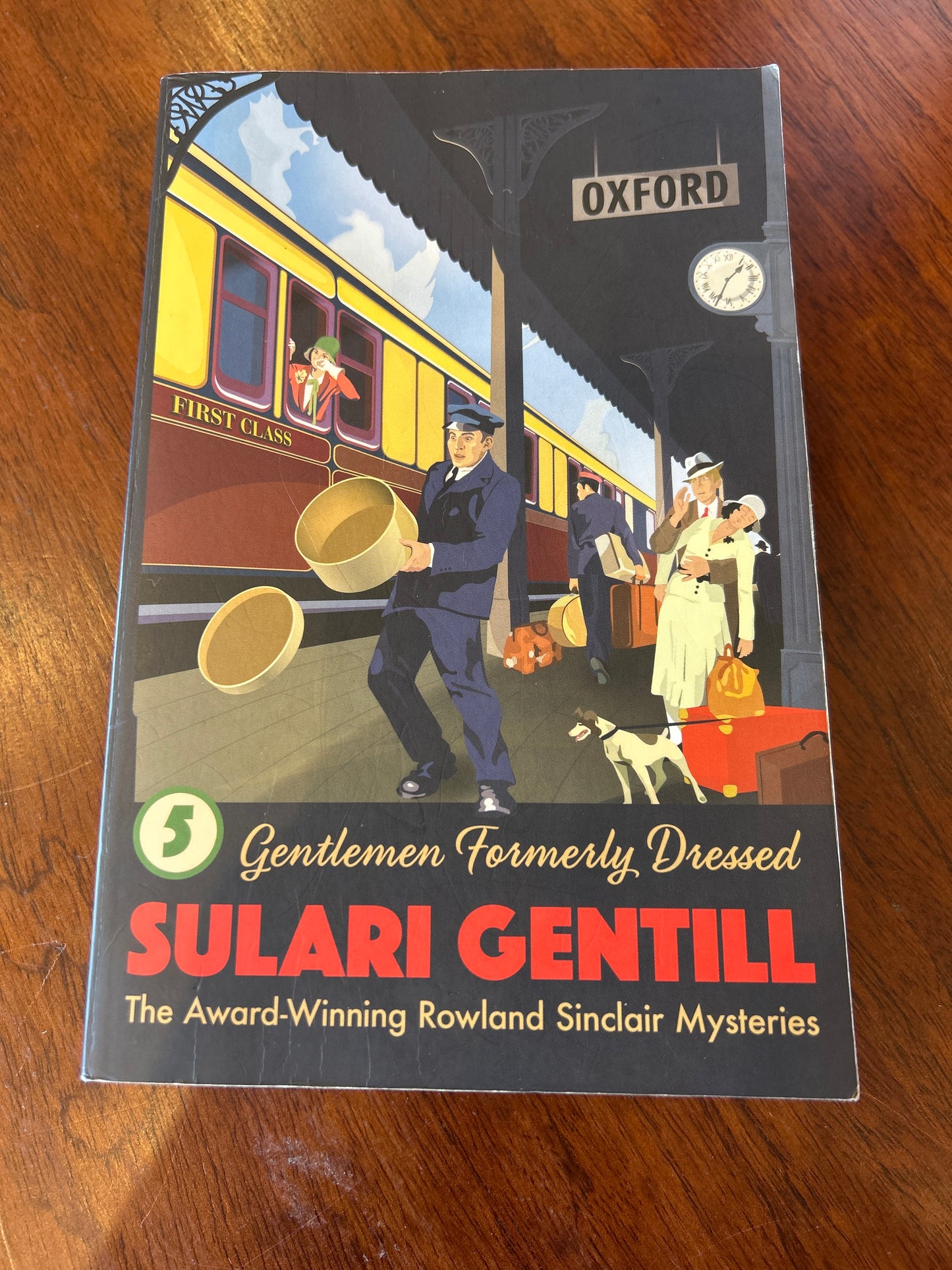 Gentlemen formerly dressed. Sulari Gentill. 2014.