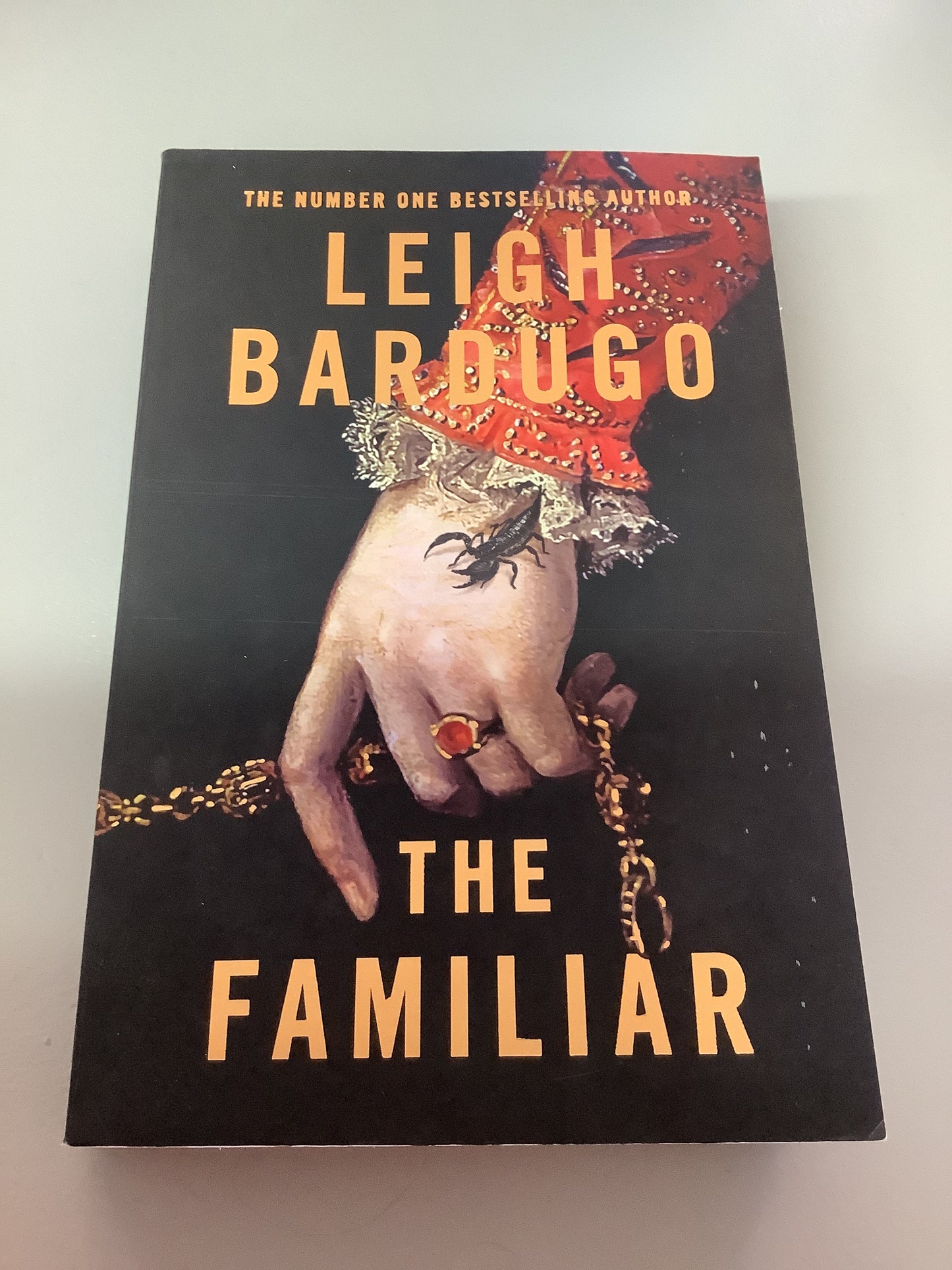 The Familiar. Leigh Bardugo. 2024.