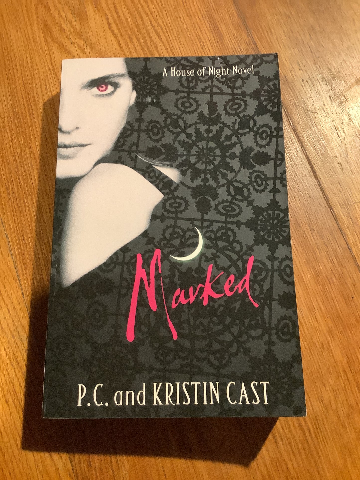 Marked. P. C. & Kristin Cast. 2009.