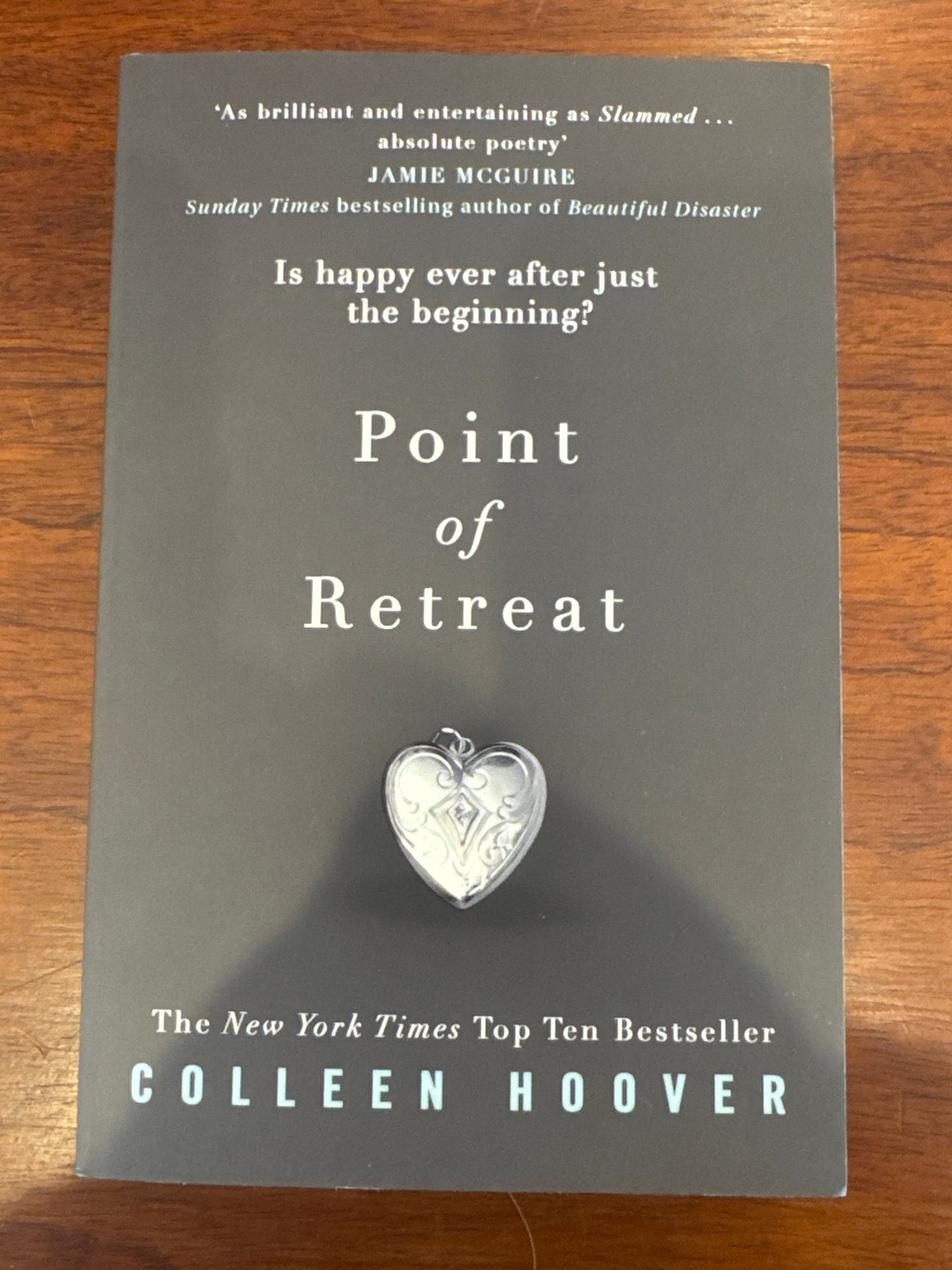 Point of retreat. Colleen Hoover. 2012.