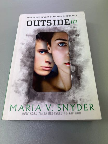 Outside In. Maria V. Snyder. 2011.