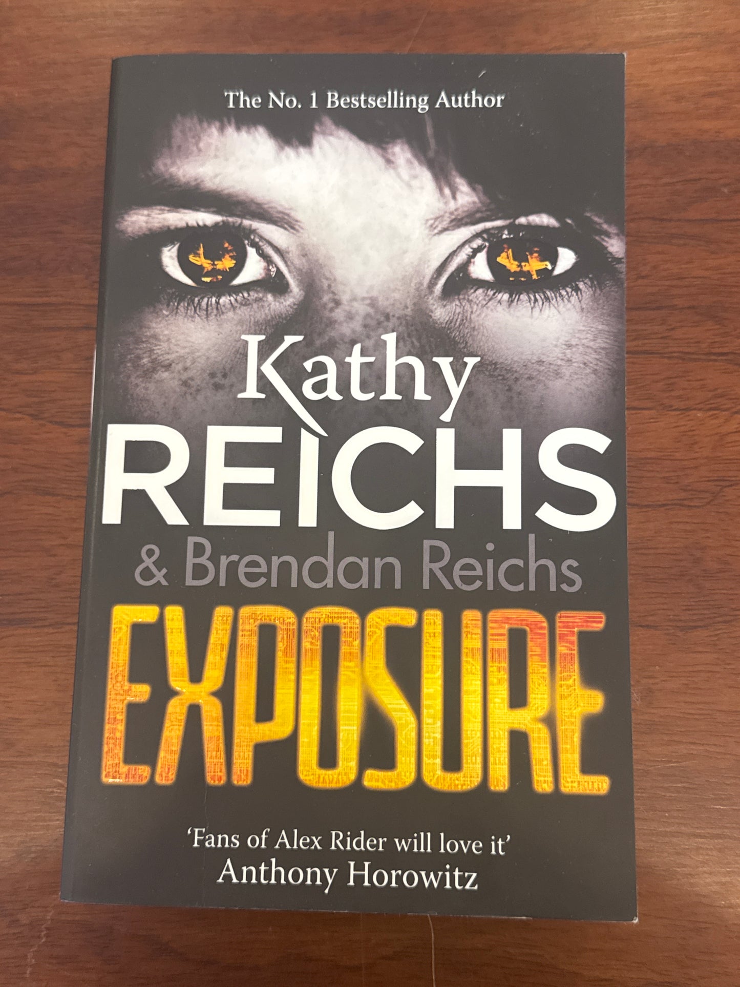 Exposure. Kathy Reichs & Brandon Reichs. 2014.