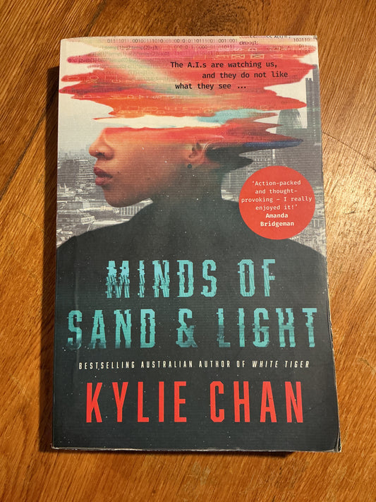 Minds of sand & light. Kylie Chan. 2023.