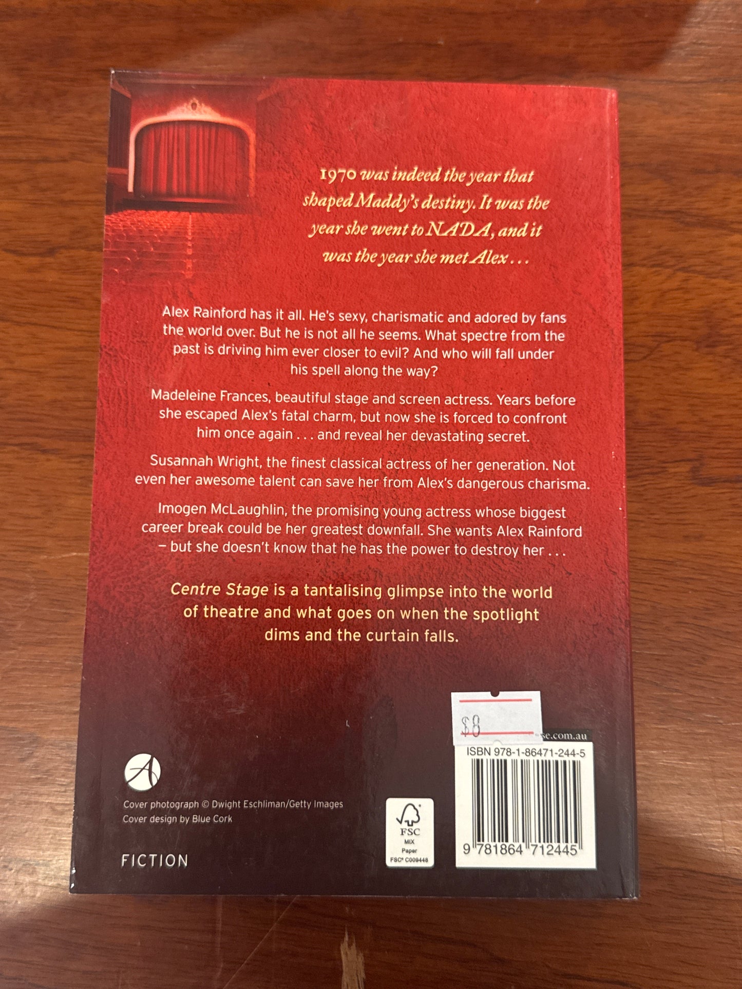 Centre stage. Judy Nunn. 2011.