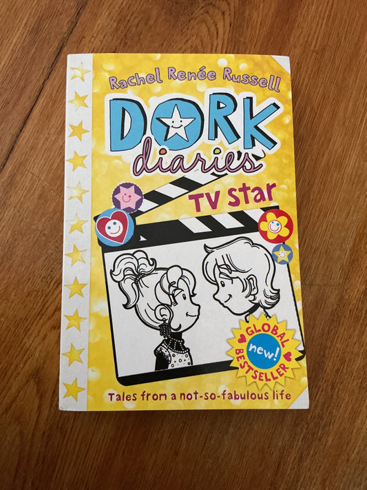 Dork diaries: tv star. Rachel Renee Russell. 2014.
