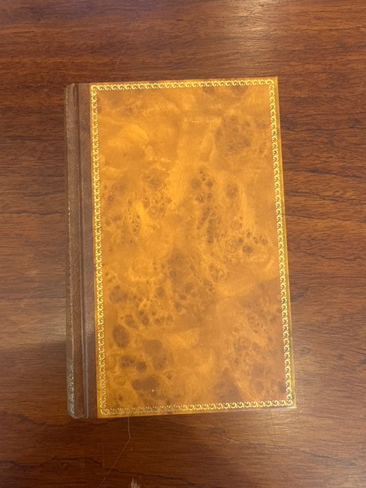 Tale of two cities. Charles Dickens. 2004.