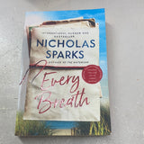 Every breath. Nicholas Sparks. 2018.