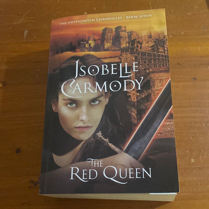 Red queen. Isobelle Carmody. 2015.