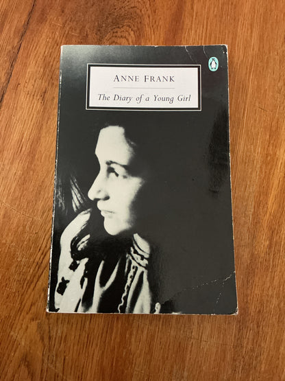 Diary of a young girl. Anne Frank. 1997.