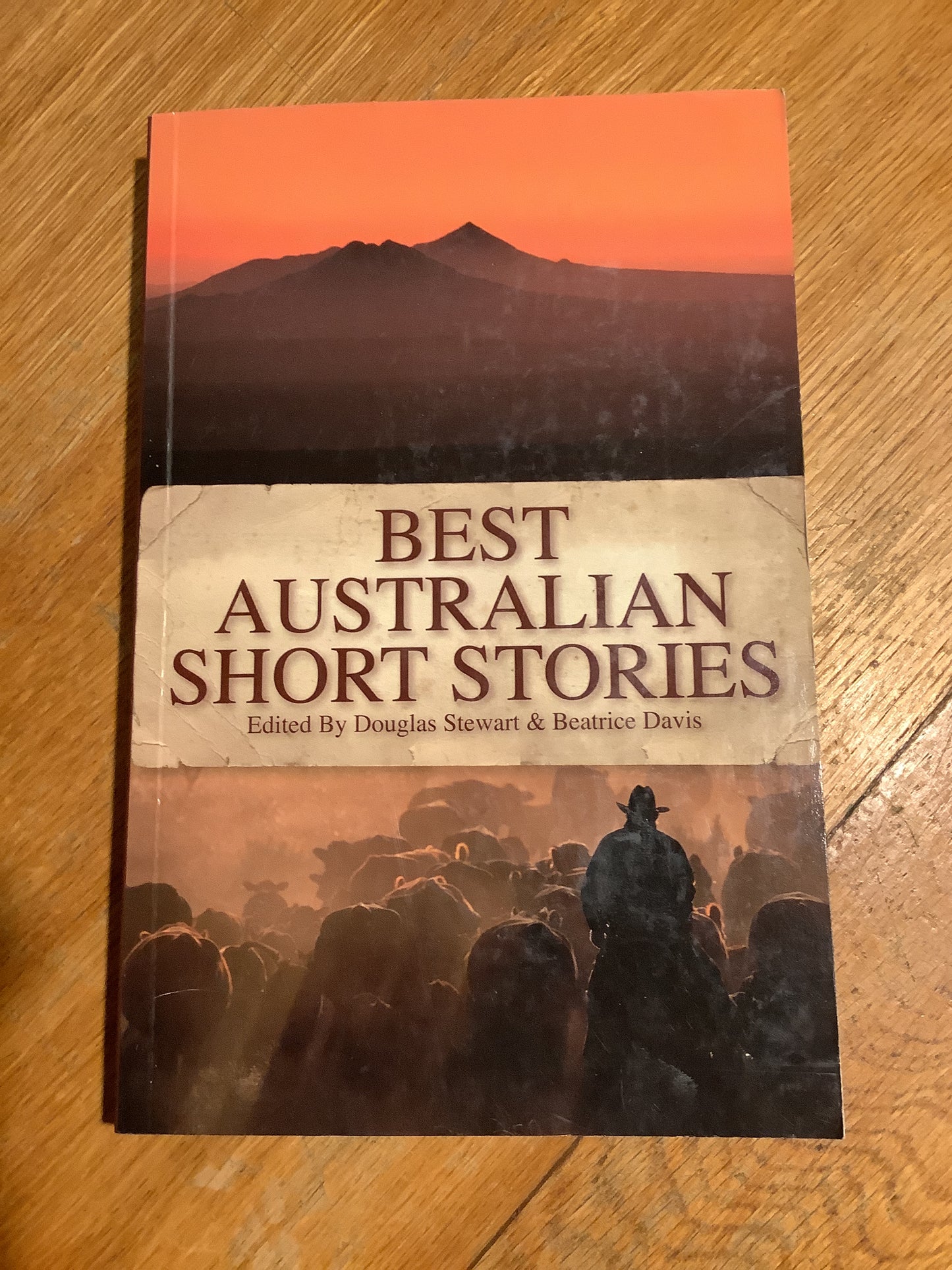 Best Australian short stories. Douglas Stewart & Beatrice Davis. 2008.