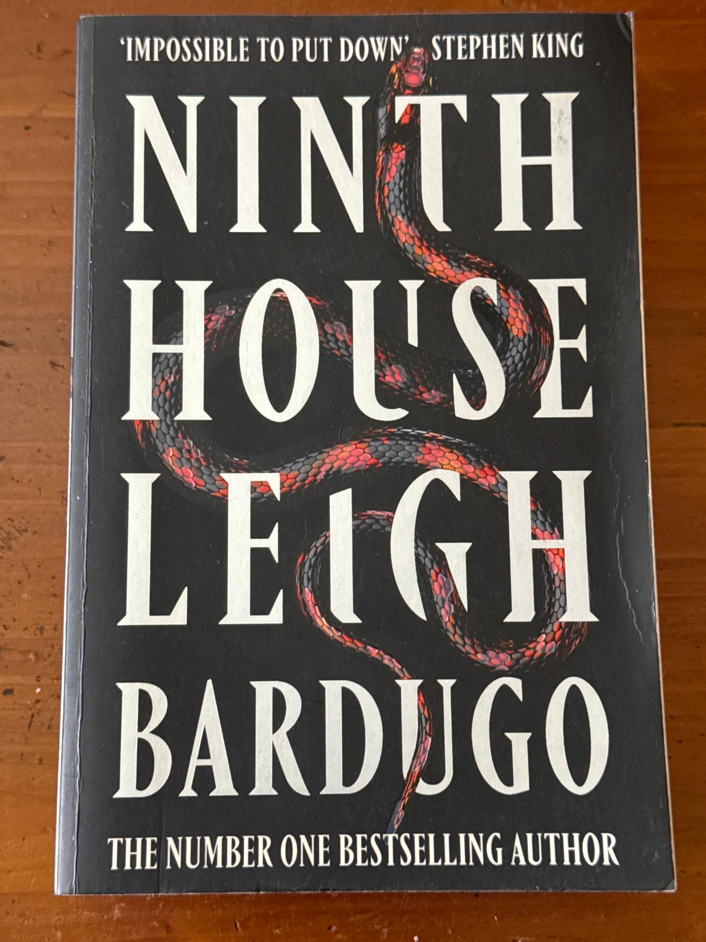 Ninth house. Leigh Bardugo. 2019.