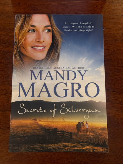 Secrets of Silvergum. Mandy Magro. 2019.
