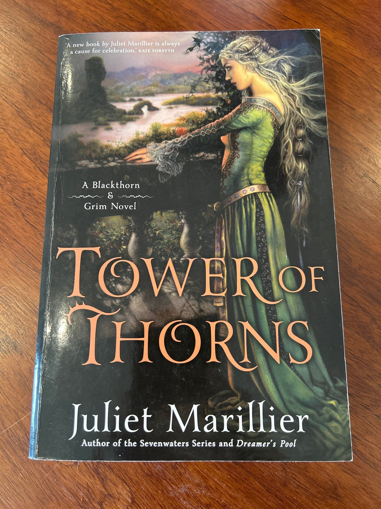 Tower of thorns. Juliet Marillier. 2015.