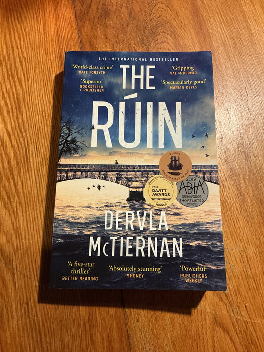 The Ruin. Dervla McTiernan. 2024.