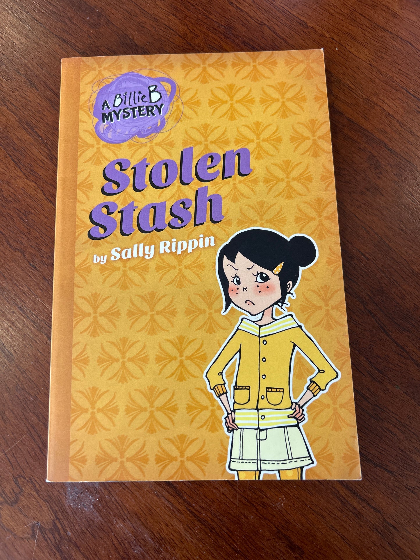 Stolen stash. Sally Rippin. 2014.
