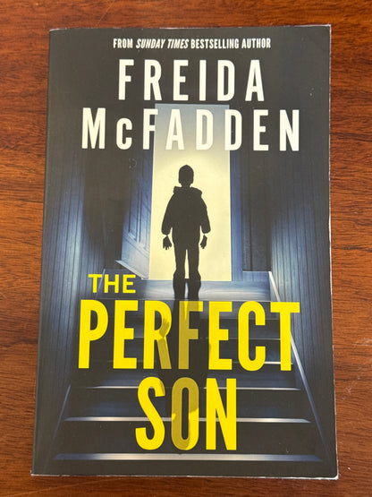 Perfect son. Freida McFadden. 2024.