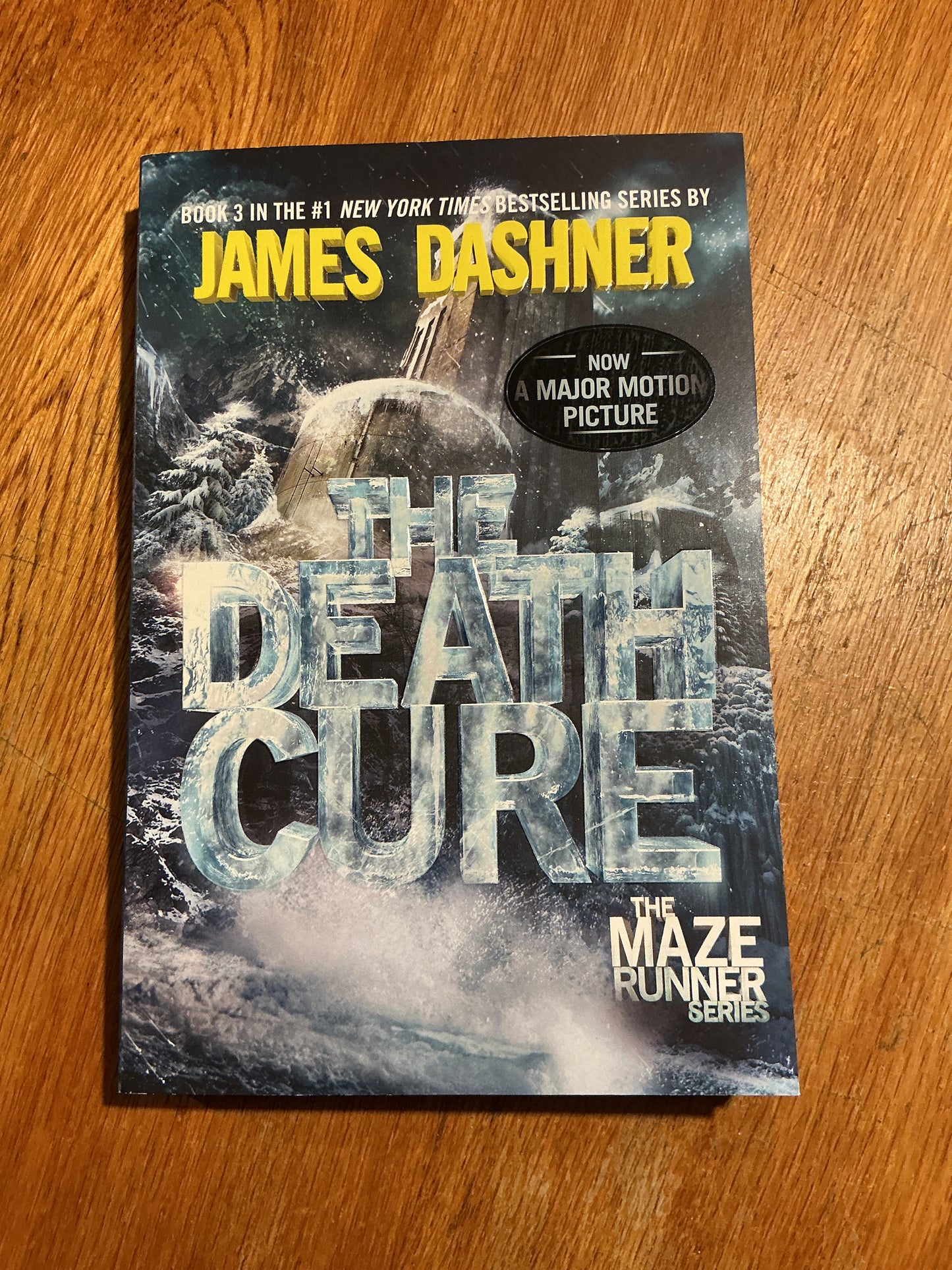 Death cure. James Dashner. 2011.