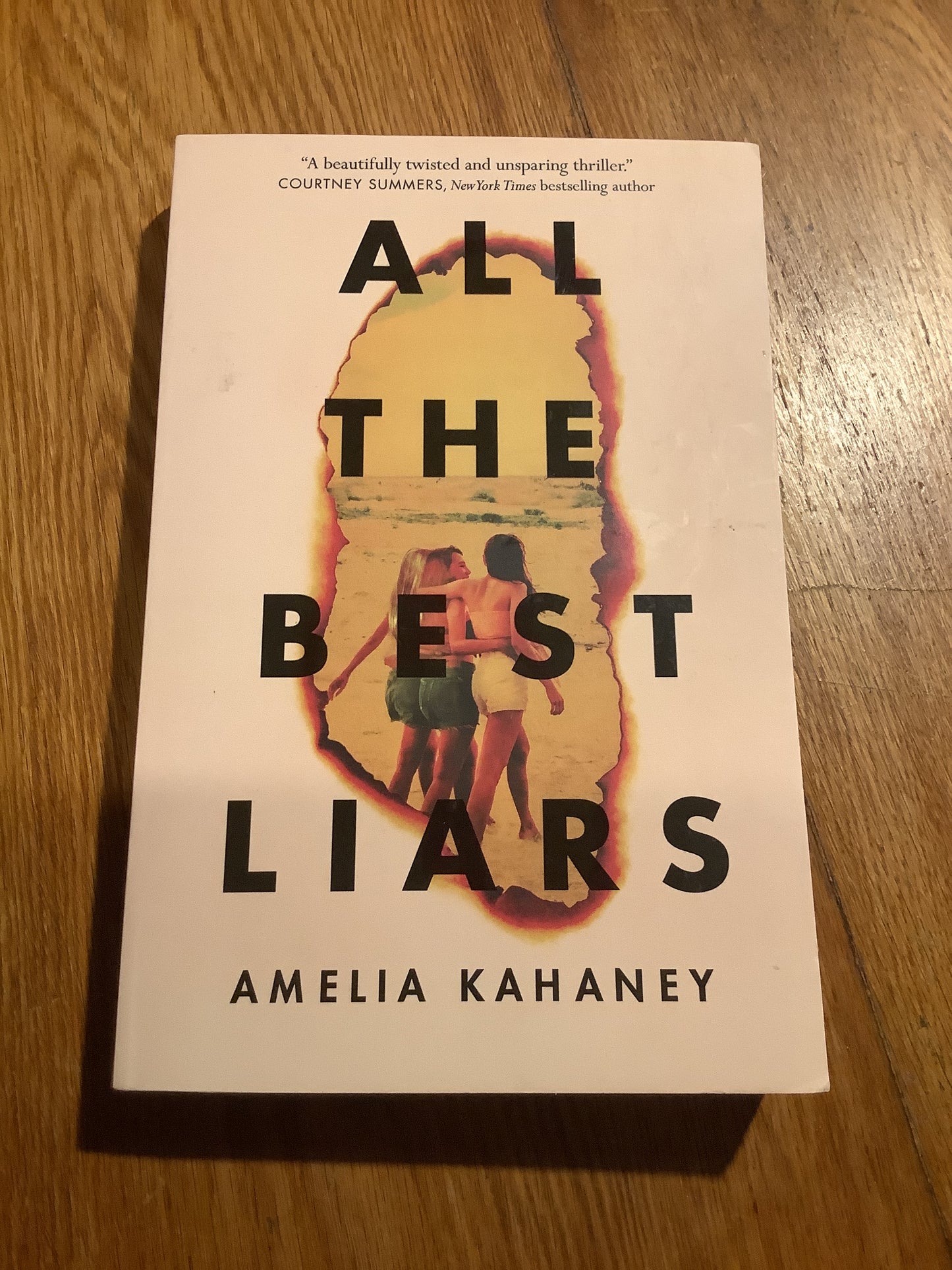 All the best liars. Amelia Kahaney. 2022.