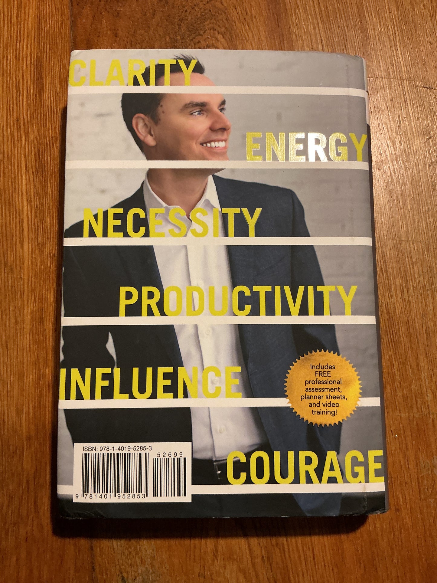 High performance habits: how extraordinary people become that way. Brendon Burchard. 2017.