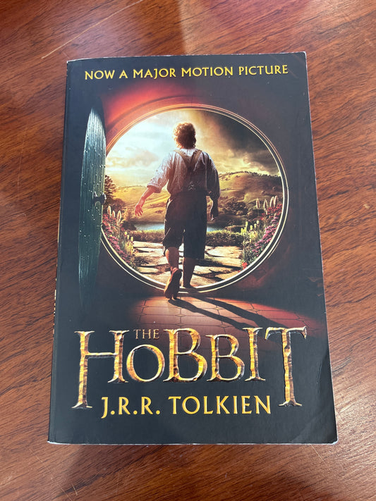 Hobbit or there and back again. J.R.R. Tolkien. 2012.