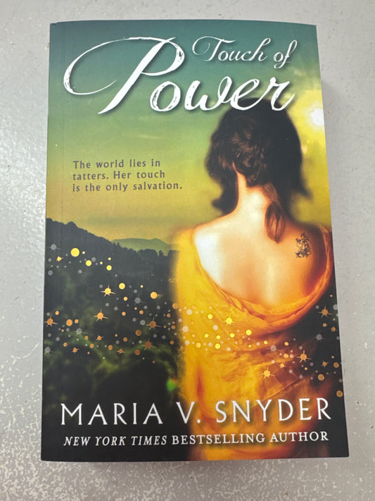 Touch of power. Maria V. Snyder. 2012.