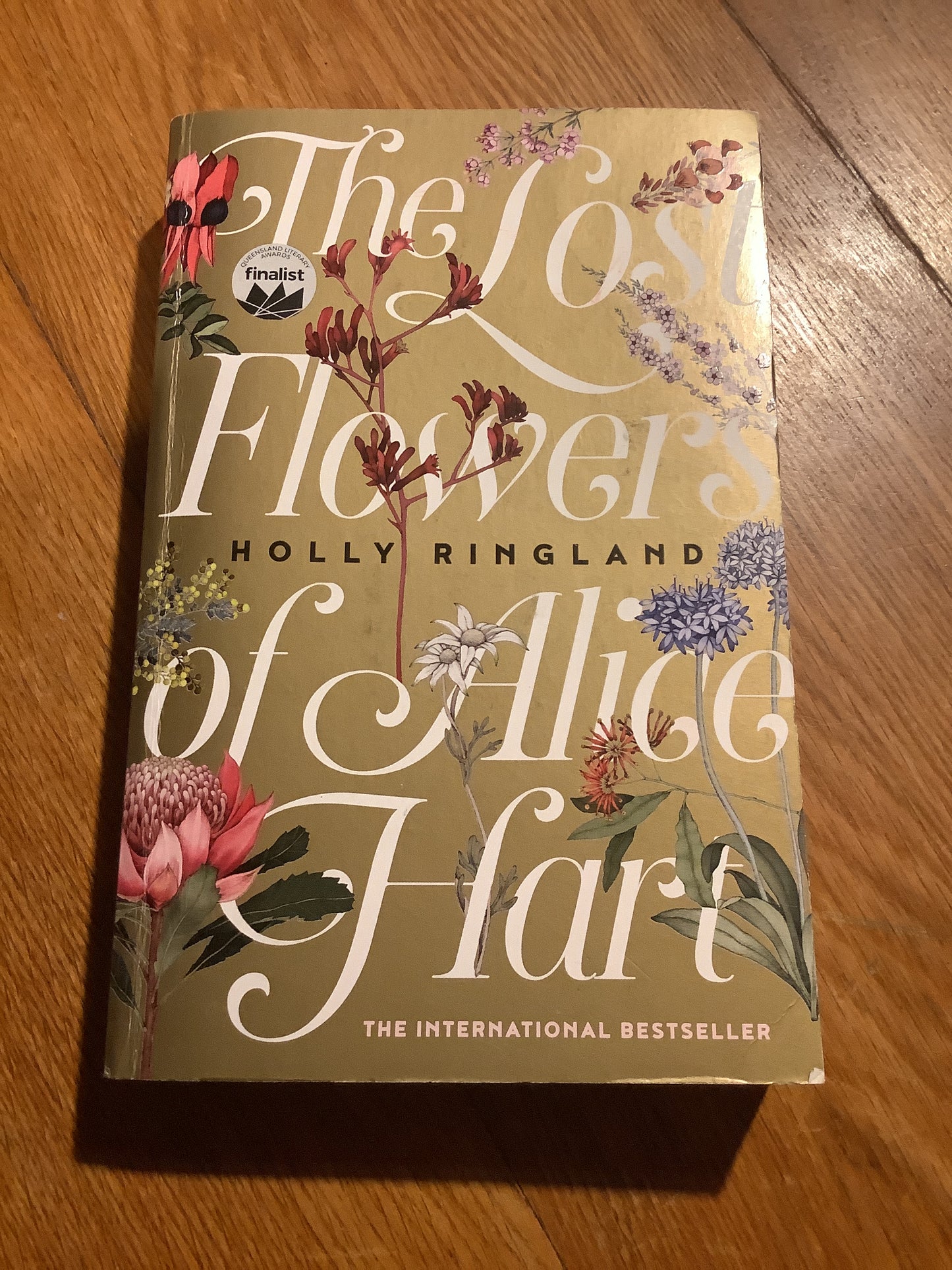 Lost flowers of Alice Hart. Holly Ringland. 2019.