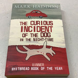 Curious incident of the dog in the night-time. Mark Haddon. 2014.