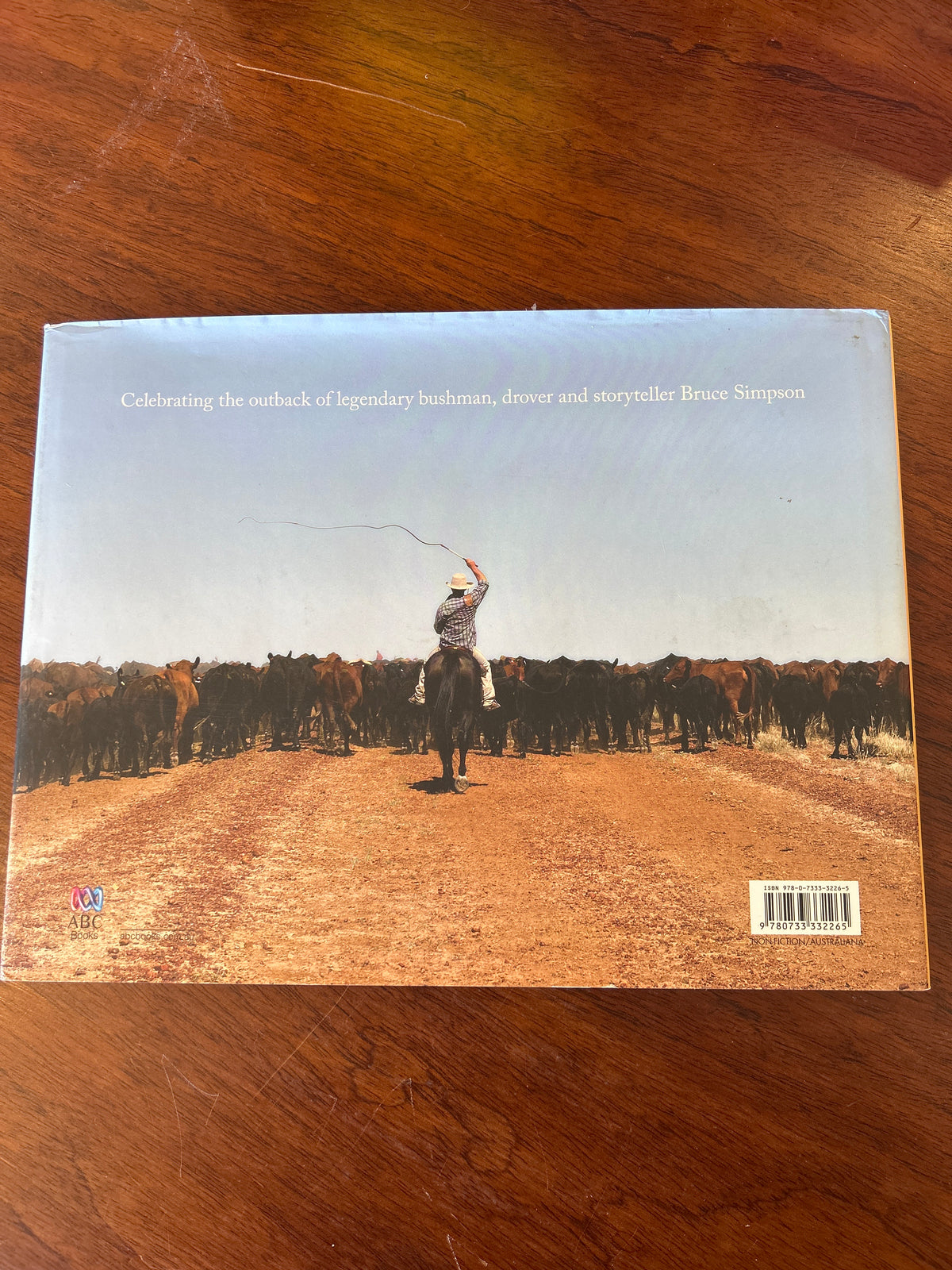 Drover: a celebration of Bruce Simpson’s outback. Bruce Simpson.           2014.