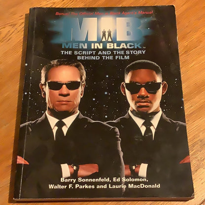 Men in Black: the script and the story behind the film. Ed Solomon. 1997.