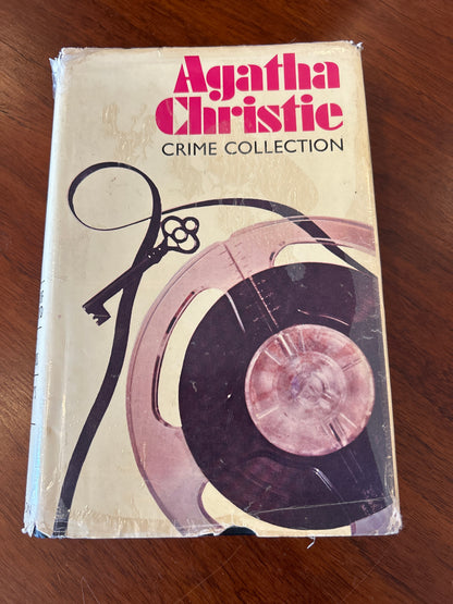 Agatha Christie crime collection: Murder of Roger Ackroyd; They do it with mirrors; Mrs McGinty’s dead. Agatha Christie. 1988.