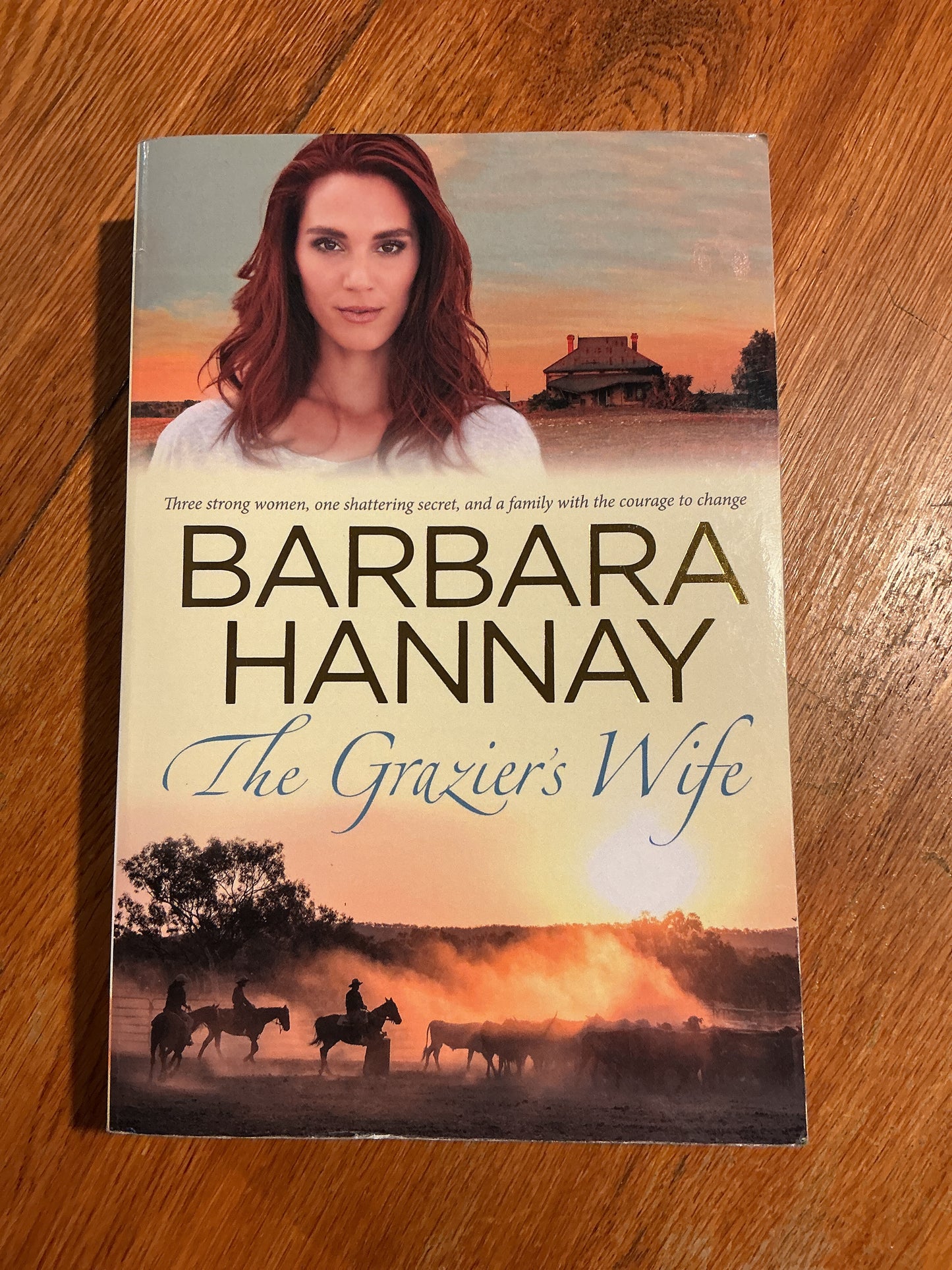 Grazier's wife. Barbara Hannay. 2016.