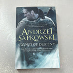Sword of destiny. Andrzej Sapkowski. 2016.