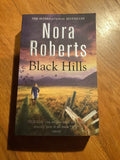 Black Hills. Nora Roberts. 2011.