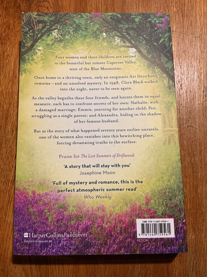 Valley of lost stories. Vanessa McCausland. 2020.