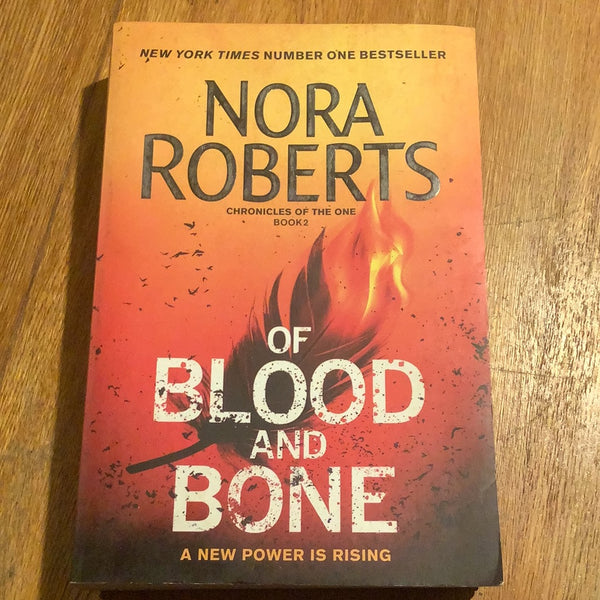 Of blood and bone. Nora Roberts. 2018.